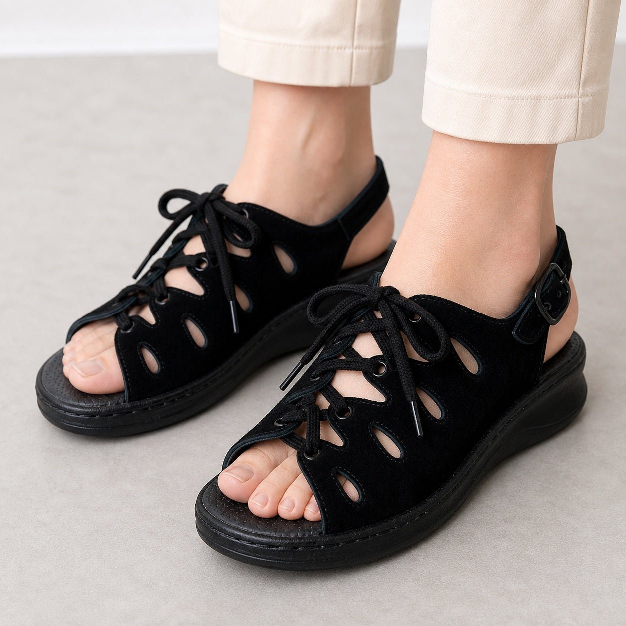 Hush Puppies レディース コンフォート サンダル L-71NT